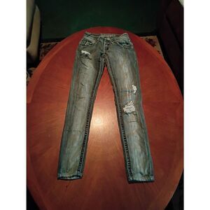 Dollhouse Distressed Jeans - Size: 0     (1081)